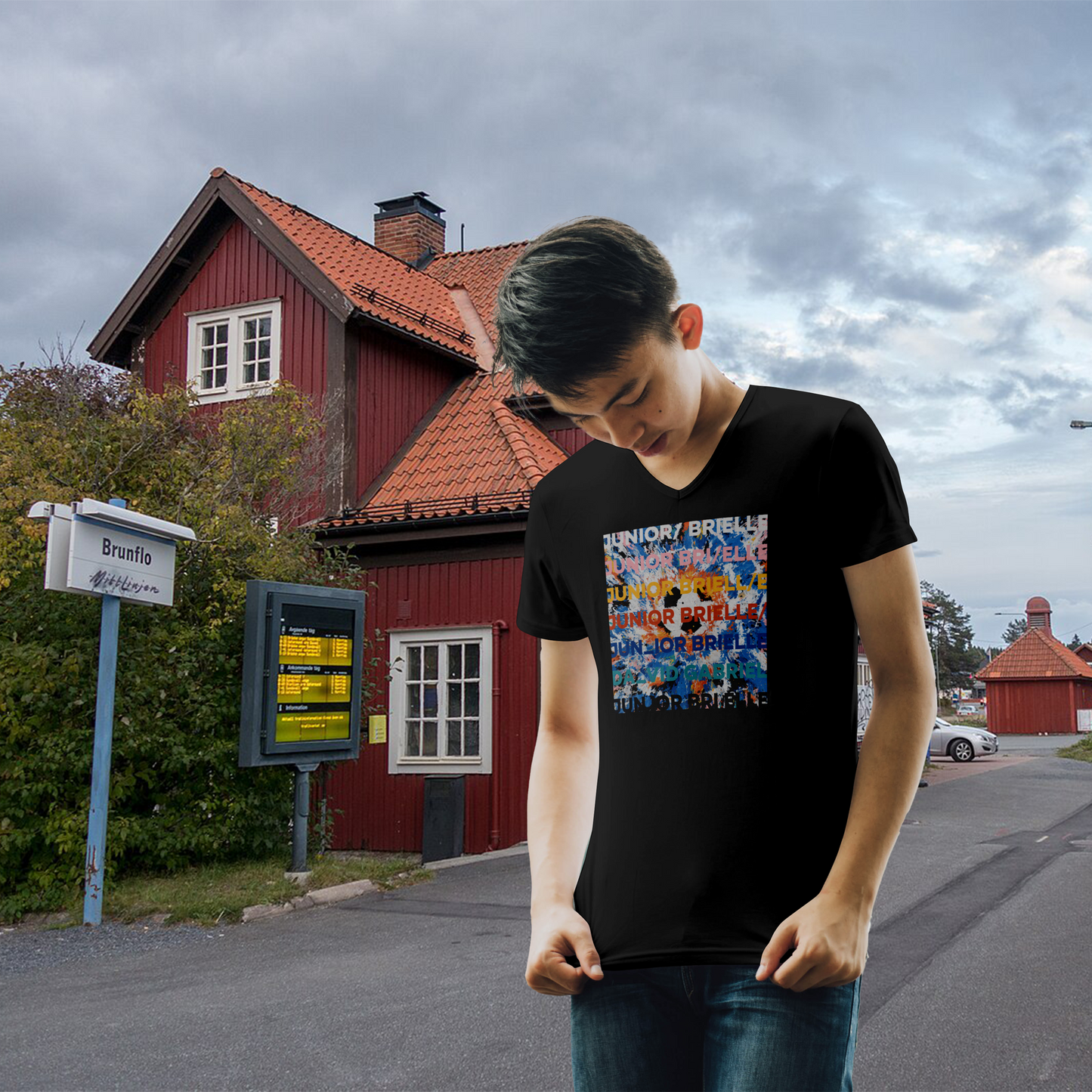 Logo Tee